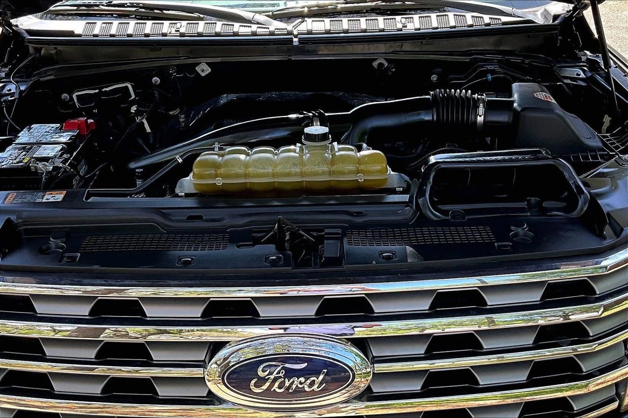 Used 2019 Ford Expedition Limited AWD/4WD image 30