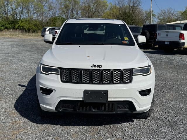 Used 2020 Jeep Grand Cherokee Altitude AWD/4WD image 7