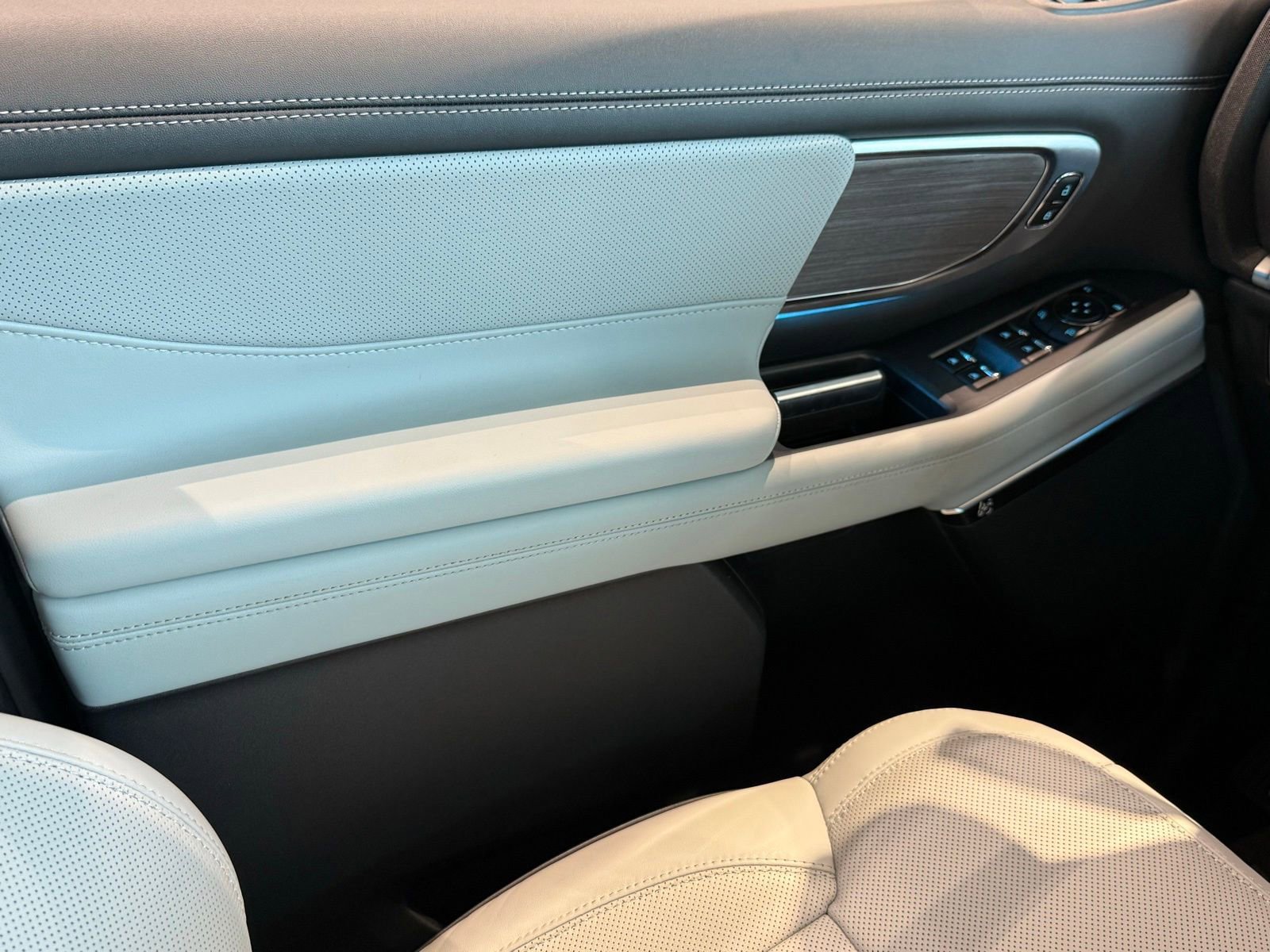 New 2025 Ford Expedition Max Platinum w/ Platinum Ultimate Package image 41