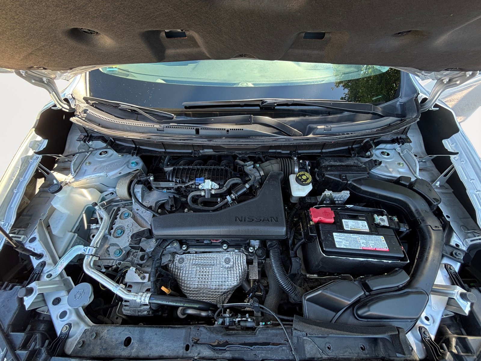 Used 2020 Nissan Rogue SV image 32