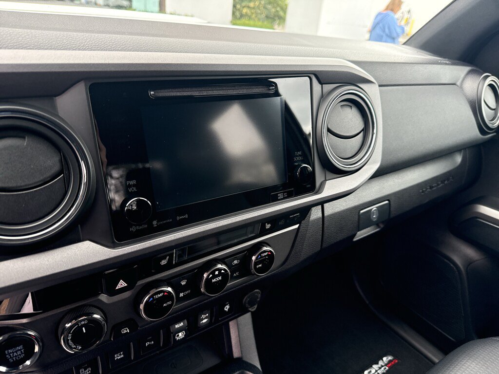 Used 2018 Toyota Tacoma TRD Pro AWD/4WD image 14