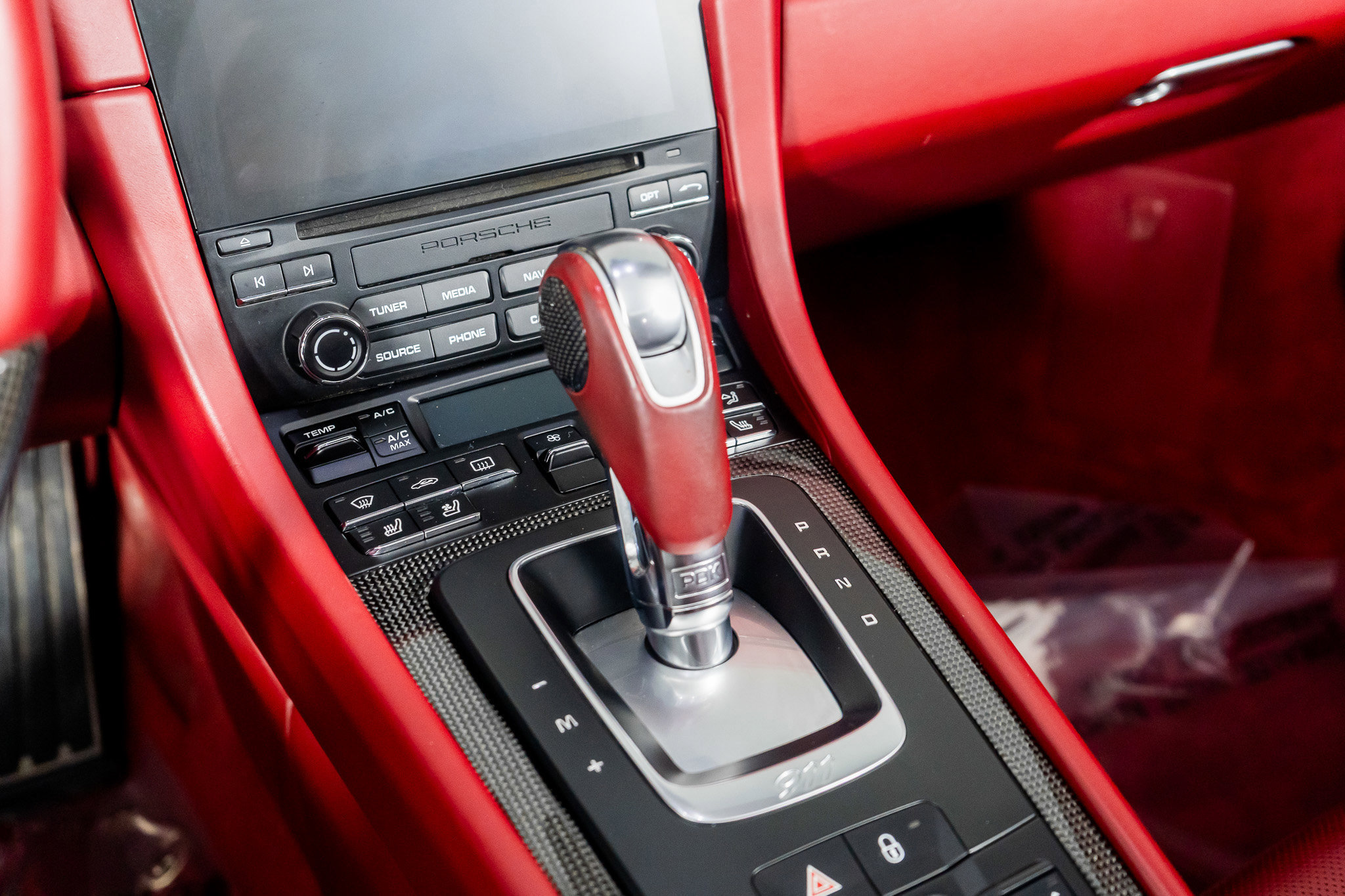 Used 2017 Porsche 911 Turbo S image 33