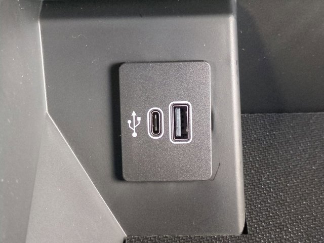 New 2025 Ford F150 Lariat w/ Equipment Group 501A Mid image 22