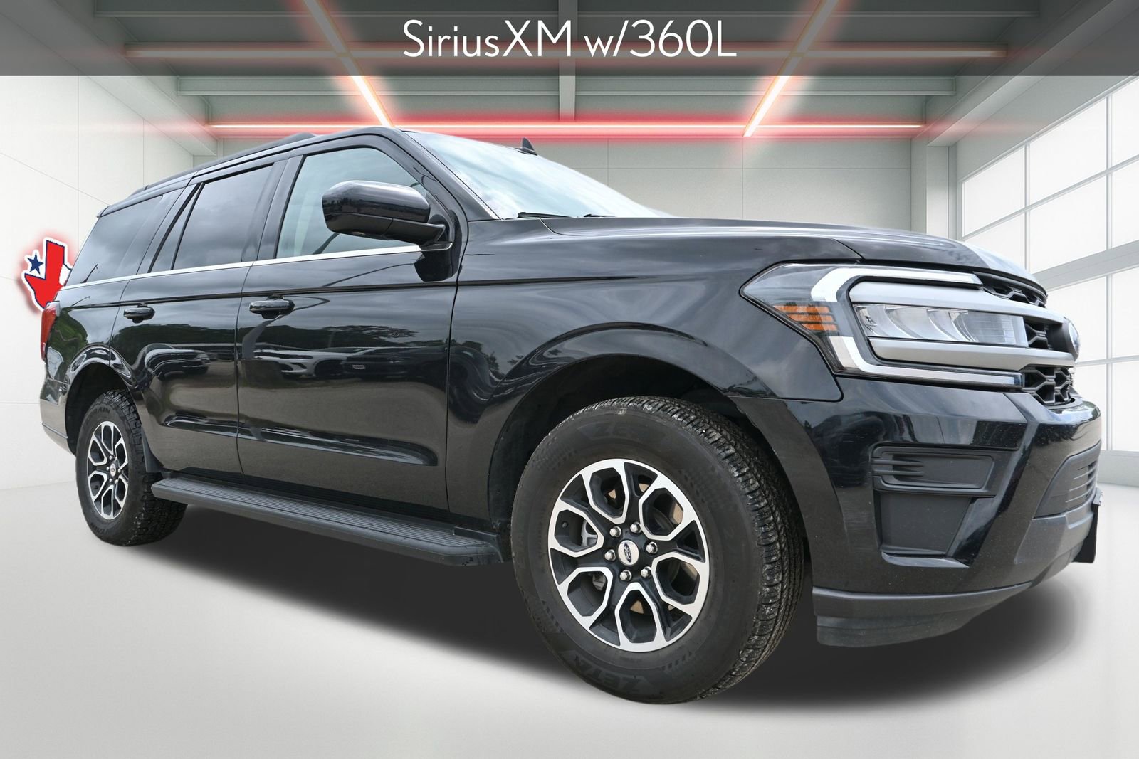 Used 2024 Ford Expedition XLT image 4