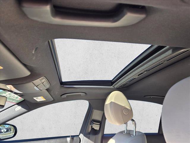 Used 2019 Mercedes-Benz E 300 image 14