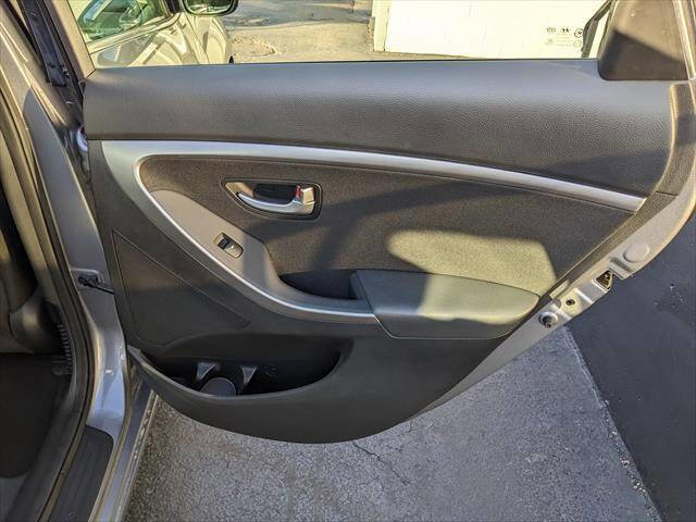Used 2013 Hyundai Elantra GT w/ Touch & Go Pkg image 17