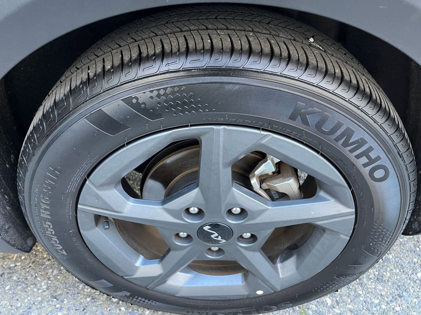 Used 2025 Kia K4 LXS image 29