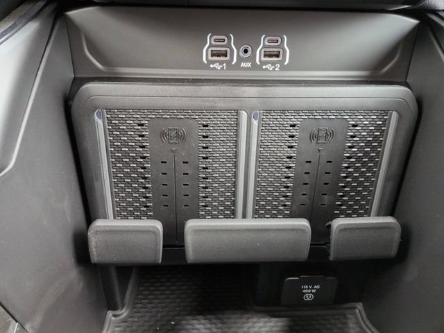 New 2026 RAM 2500 Laramie w/ Night Edition AWD/4WD image 21
