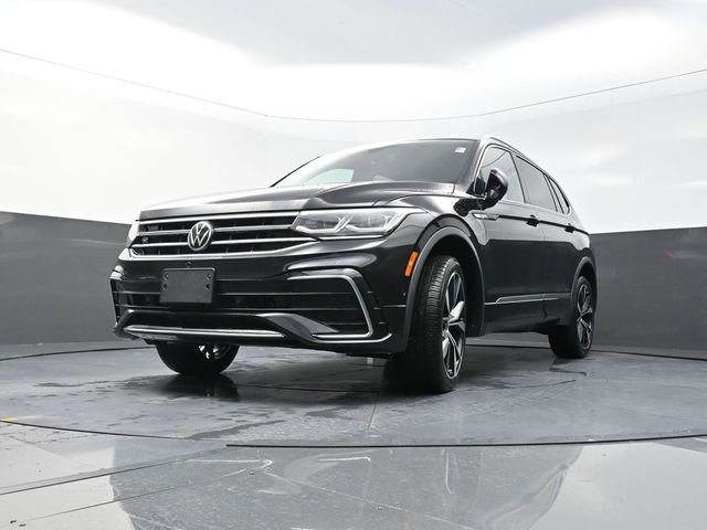 Used 2022 Volkswagen Tiguan SEL R-Line image 33