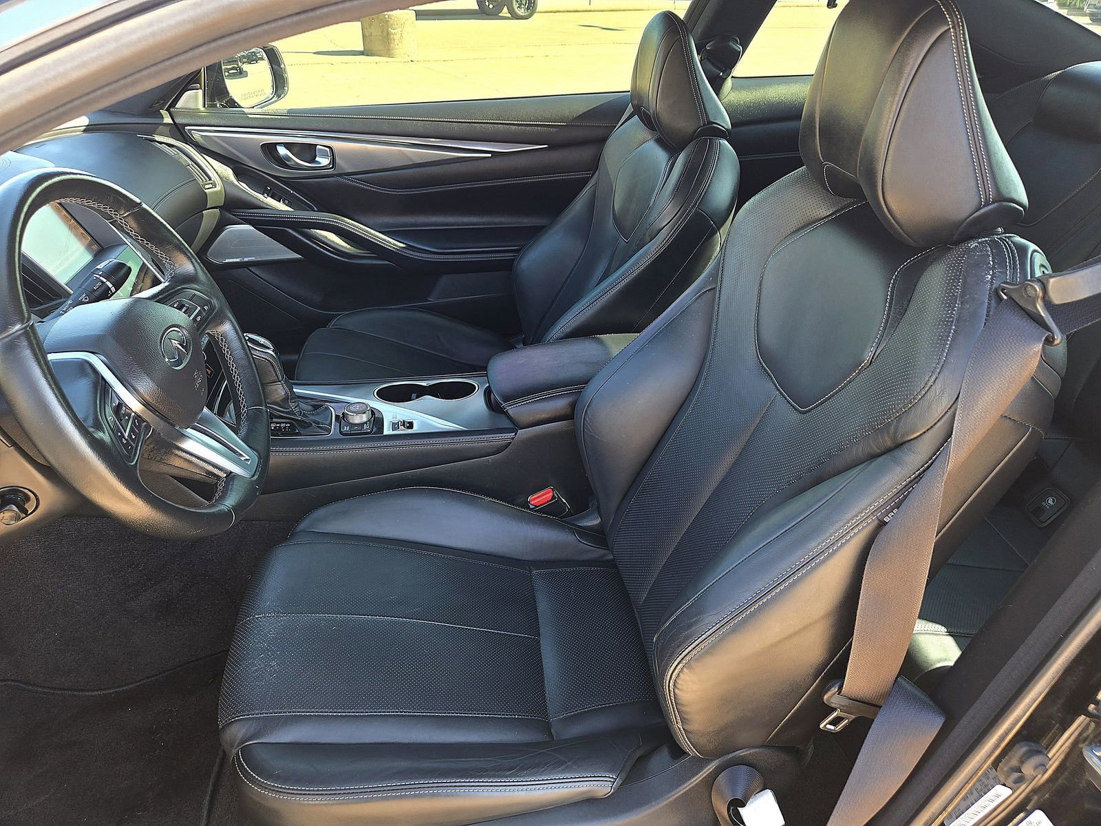 Used 2019 INFINITI Q60 3.0t Luxe w/ Essential Package image 25