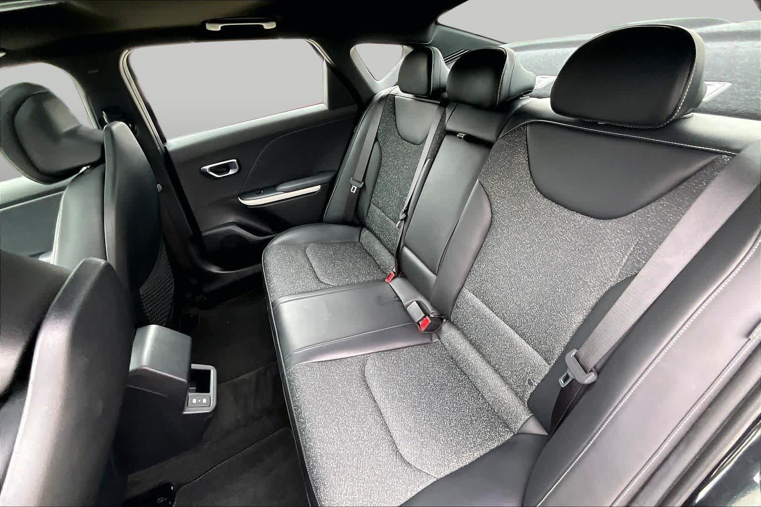 Used 2025 Kia K4 EX w/ GT-Line Sunroof Package FWD image 37