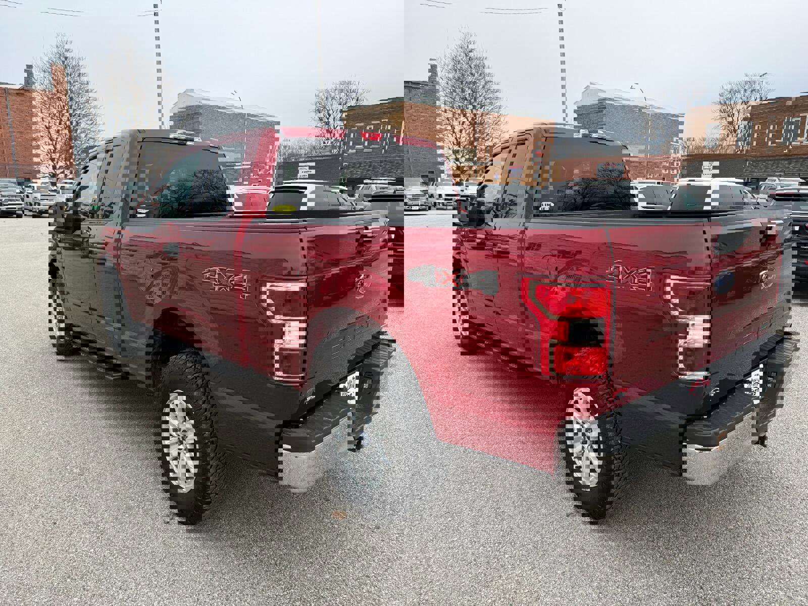 Used 2018 Ford F150 XLT w/ Equipment Group 301A Mid image 8