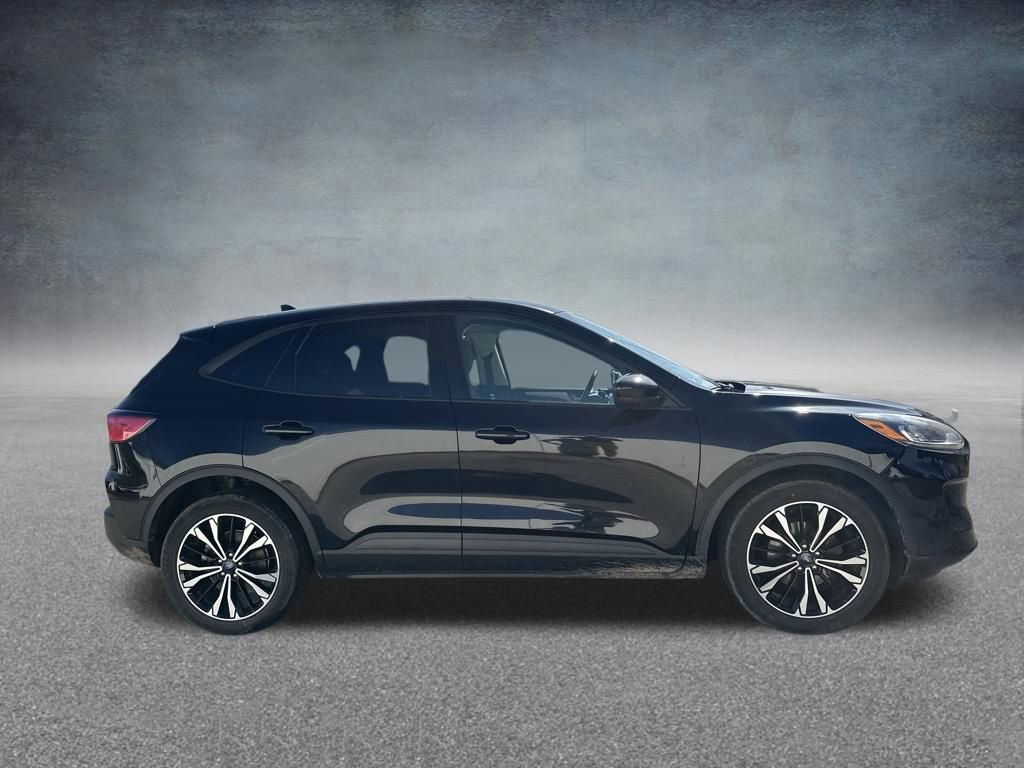 Used 2021 Ford Escape SE w/ SE Sport Appearance Package image 7