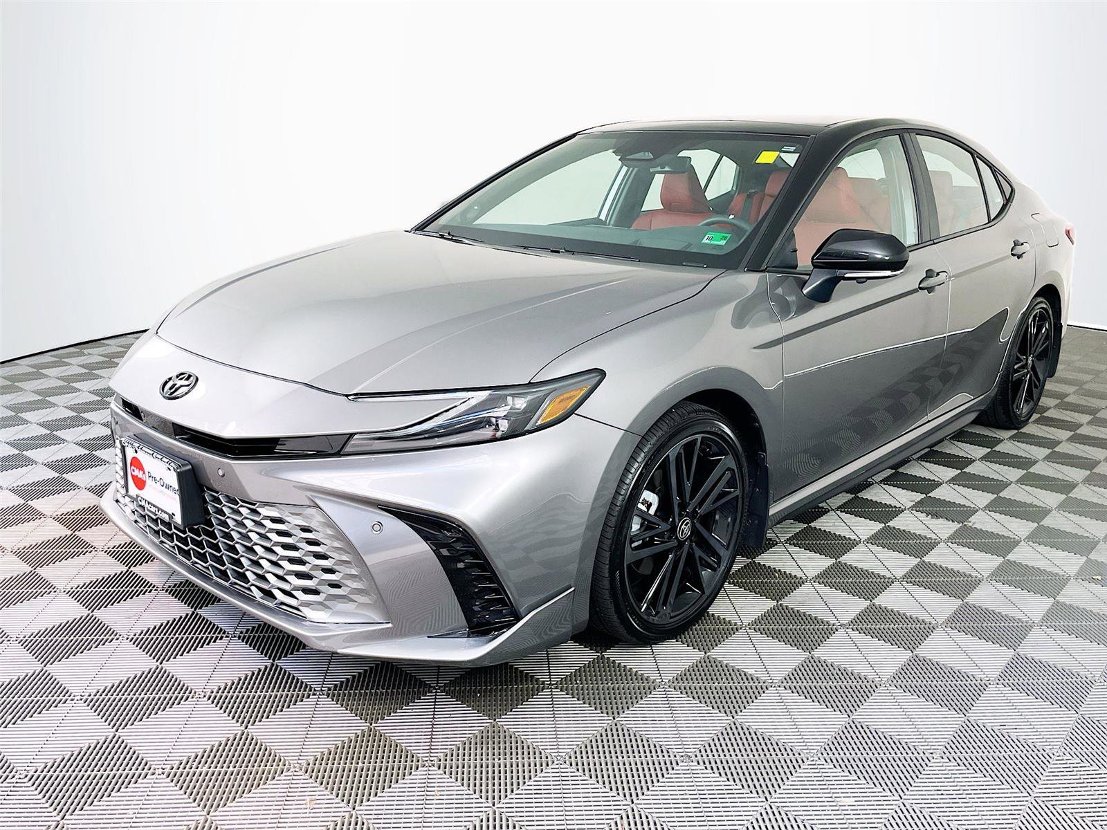 Used 2026 Toyota Camry XSE w/ Premium Plus Package FWD image 3