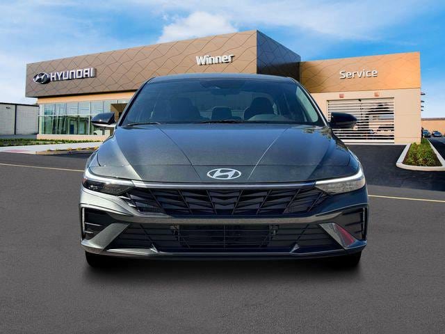 New 2025 Hyundai Elantra SEL FWD image 12