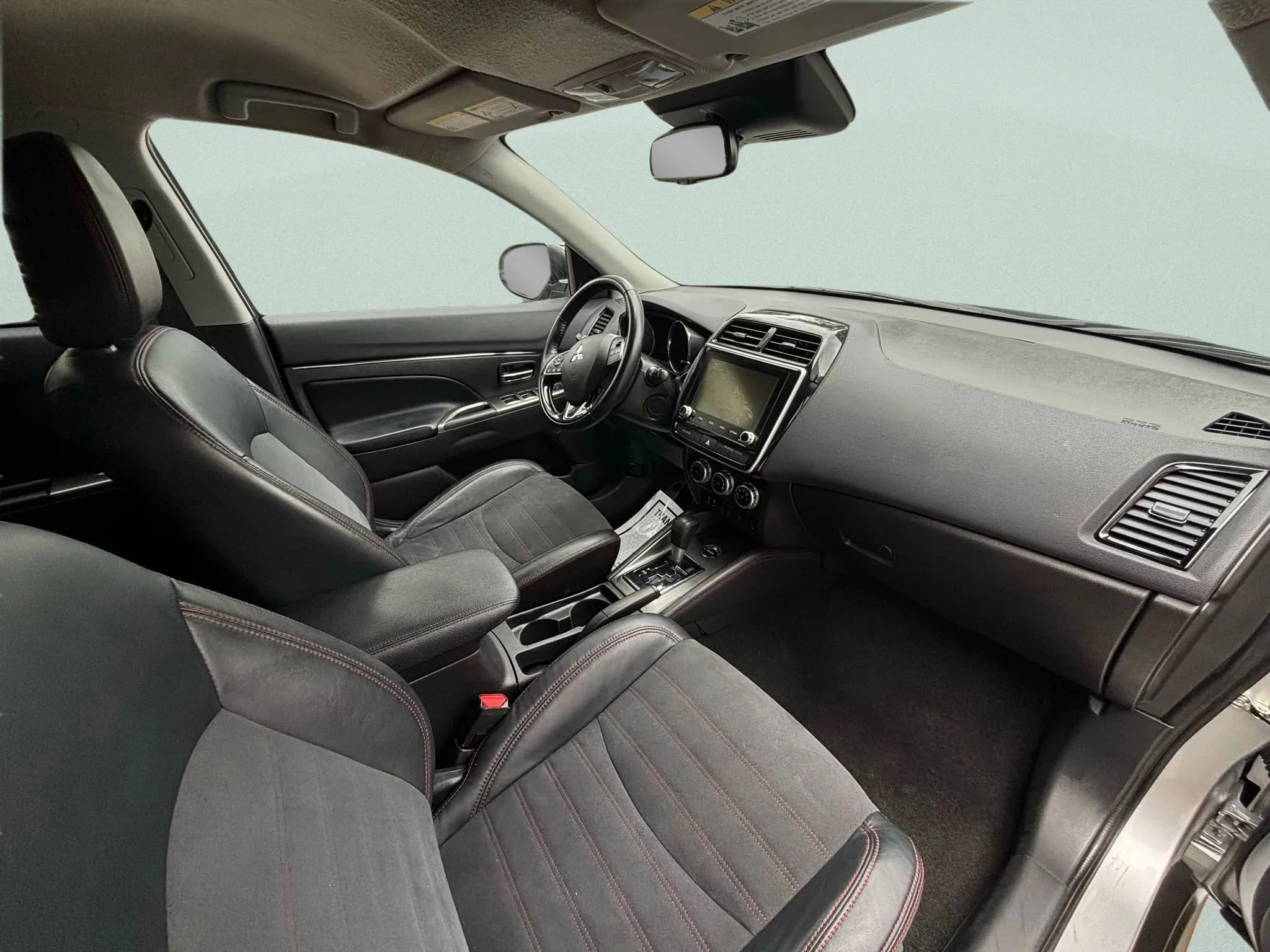 Used 2022 Mitsubishi Outlander Sport SE image 20