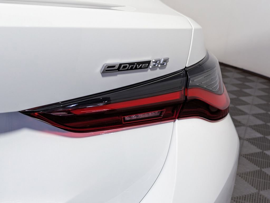 Used 2024 BMW i4 eDrive35 w/ Premium Package RWD image 12