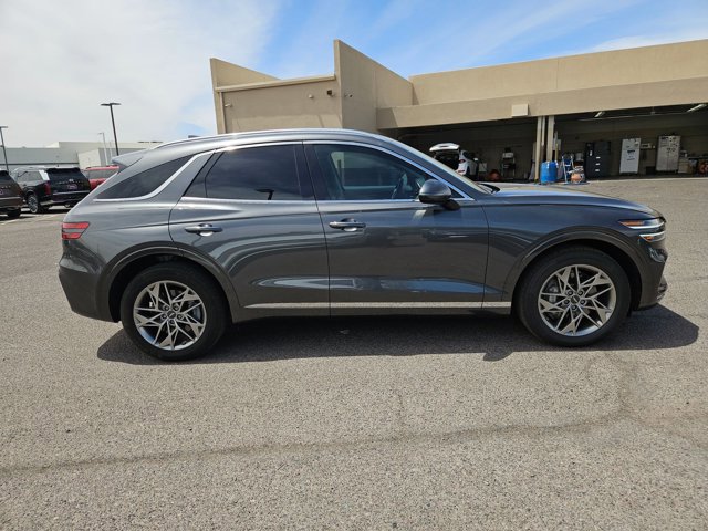 Used 2024 Genesis GV70 2.5T w/ Select Package AWD/4WD image 4