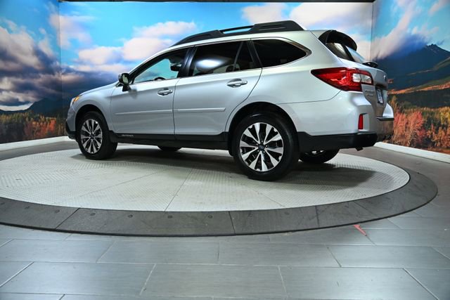 Used 2017 Subaru Outback 2.5i Limited image 5