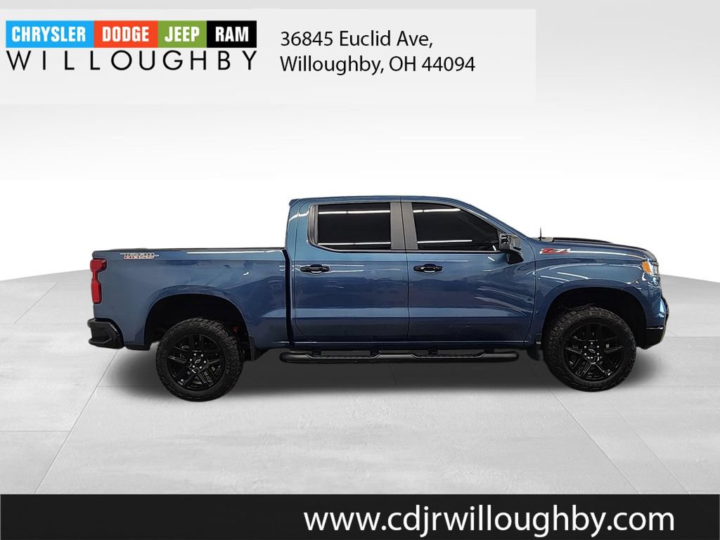 Used 2024 Chevrolet Silverado 1500 LT Trail Boss w/ Convenience Package II AWD/4WD image 4