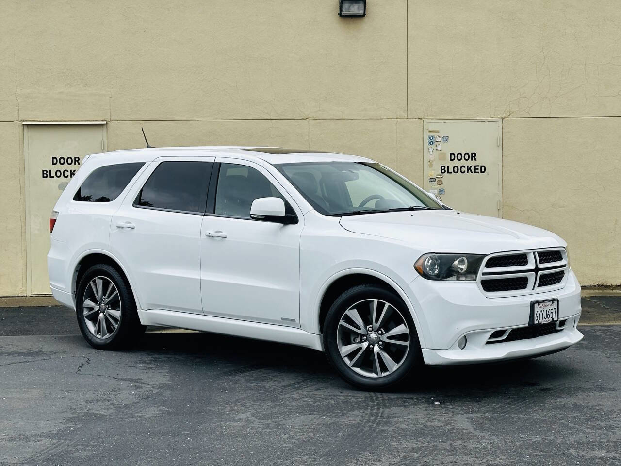 Used 2013 Dodge Durango R/T w/ Technology Group AWD/4WD image 2