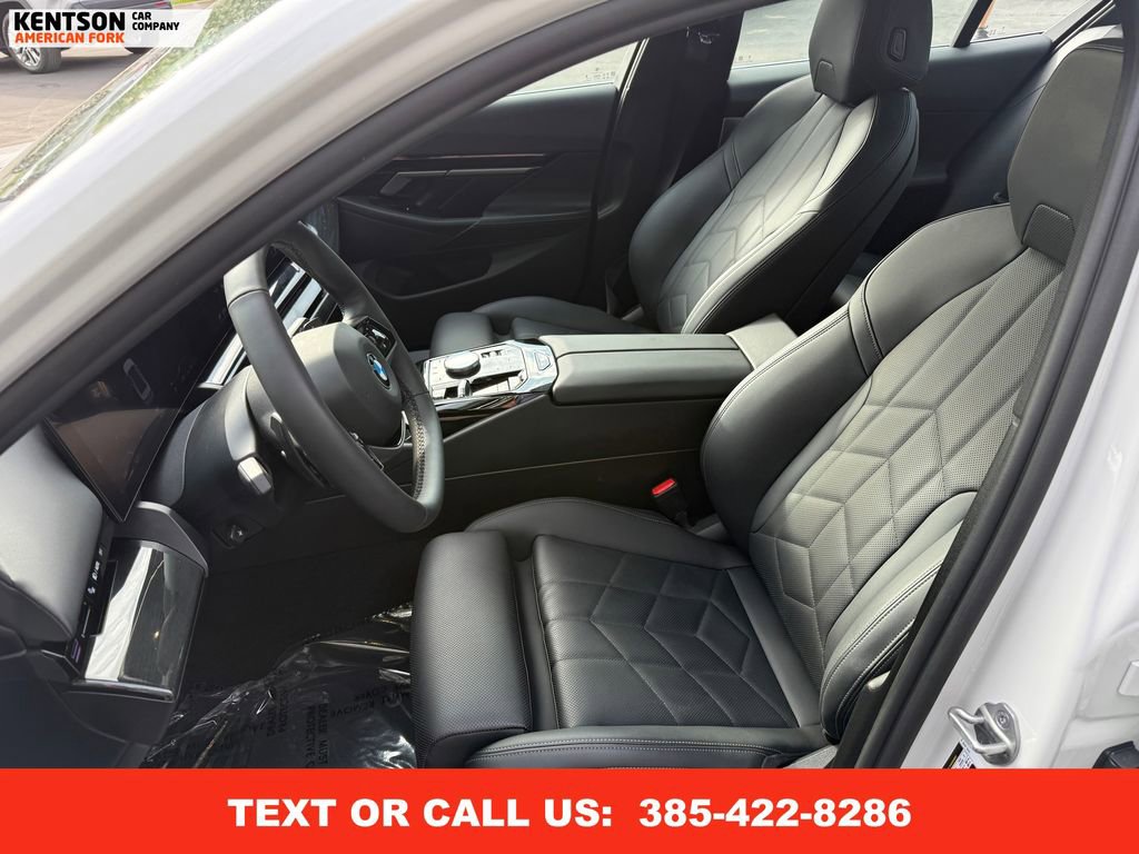 Used 2025 BMW 530i xDrive image 29