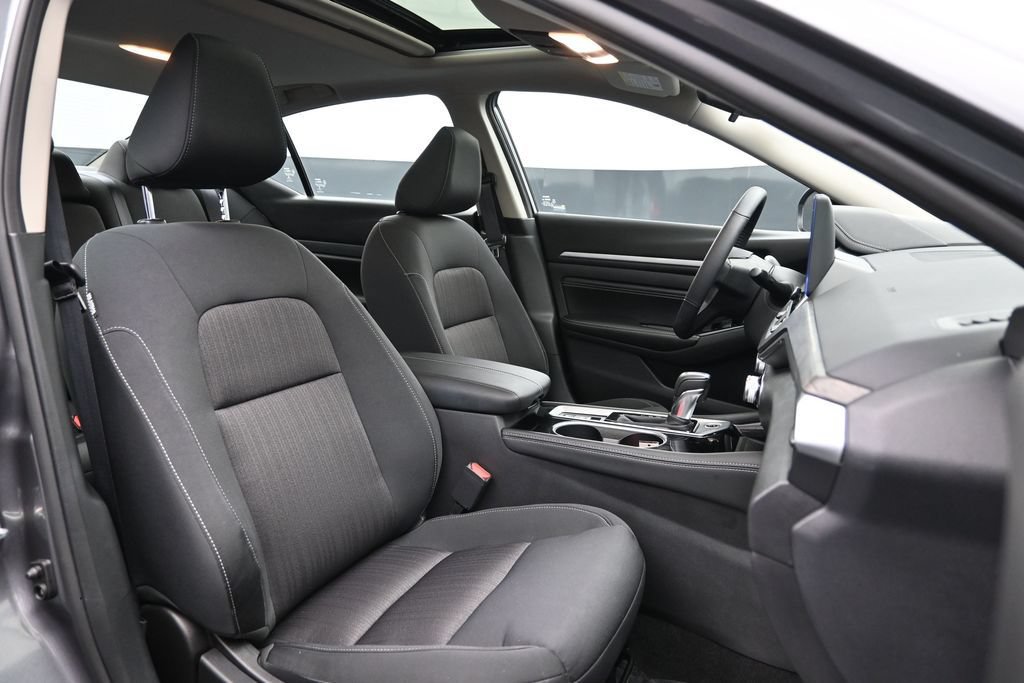 Certified 2023 Nissan Altima 2.5 SV w/ SV Premium Package AWD/4WD image 27