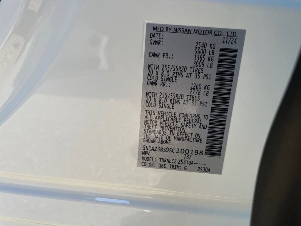 Certified 2025 Nissan Murano SV image 39