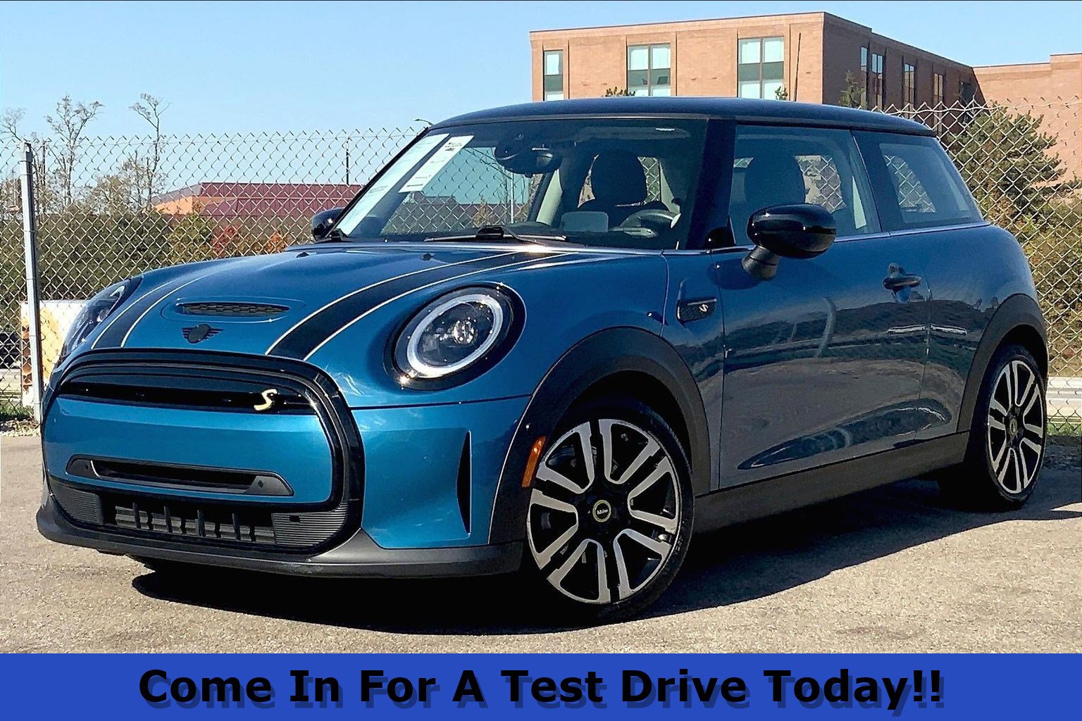 Used 2023 MINI Cooper SE image 13