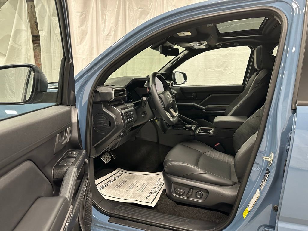 Used 2025 Toyota 4Runner TRD Sport Premium w/ Tow Technology Package image 10