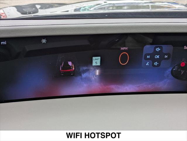 Used 2024 Lincoln Nautilus Black Label image 16