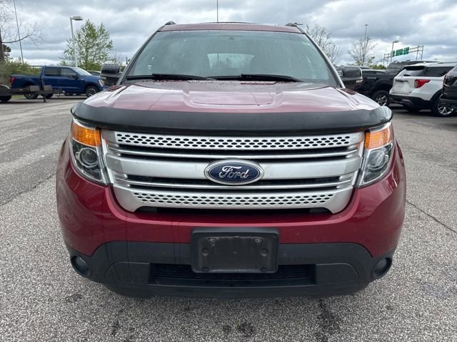 Used 2014 Ford Explorer XLT w/ Equipment Group 202A AWD/4WD image 2