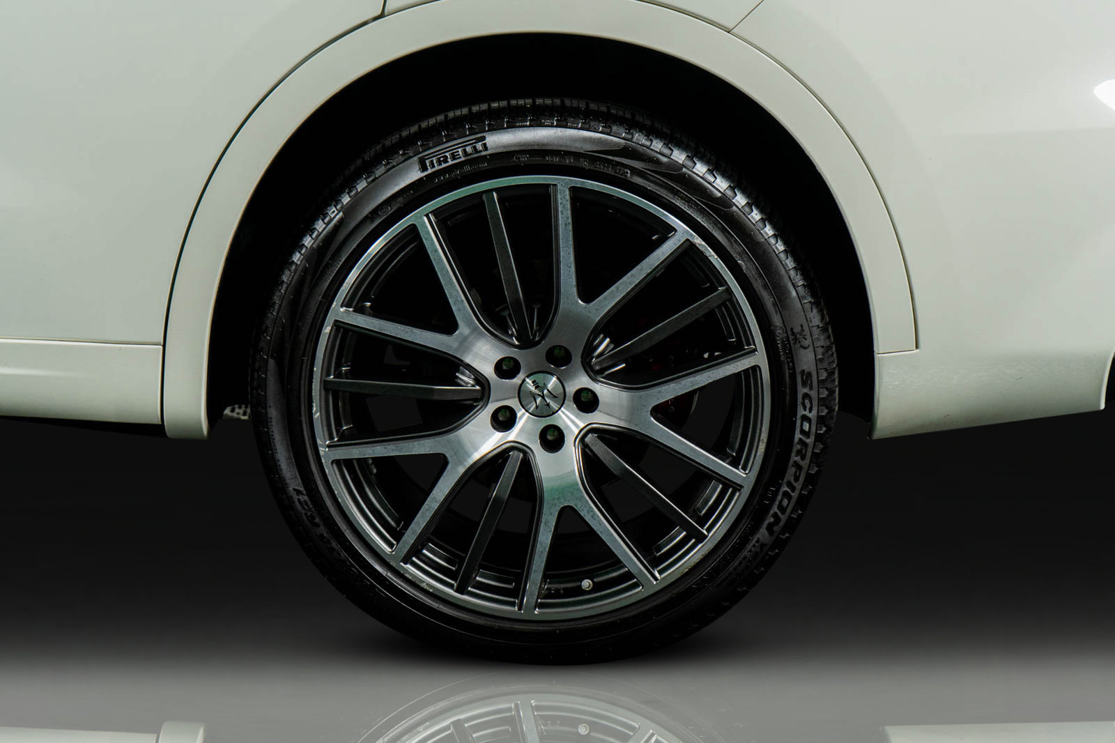 Used 2022 Maserati Levante Modena image 33