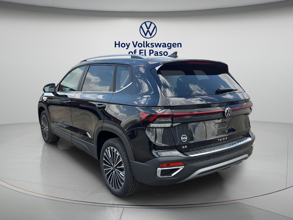 New 2026 Volkswagen Taos SE FWD image 4