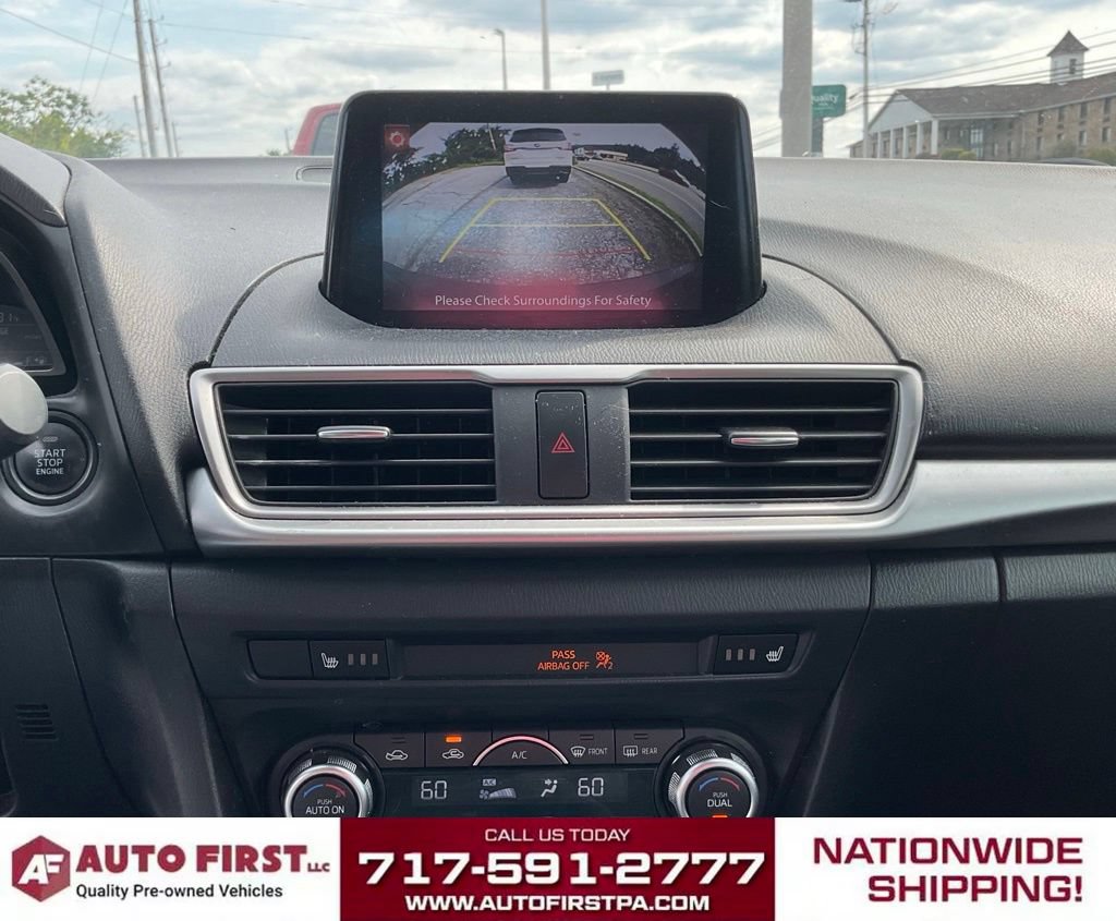 Used 2018 MAZDA MAZDA3 Touring FWD image 23