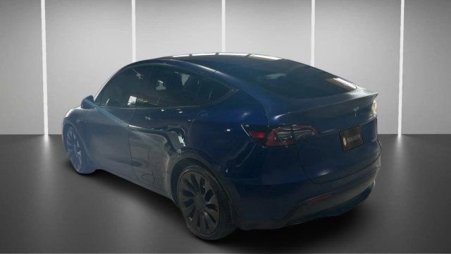 Used 2022 Tesla Model Y Performance AWD/4WD image 10