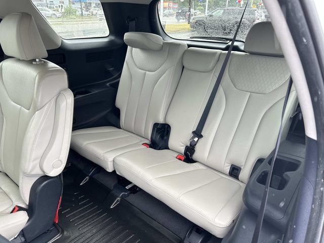 Used 2021 Hyundai Palisade SEL w/ Premium Package AWD/4WD image 19