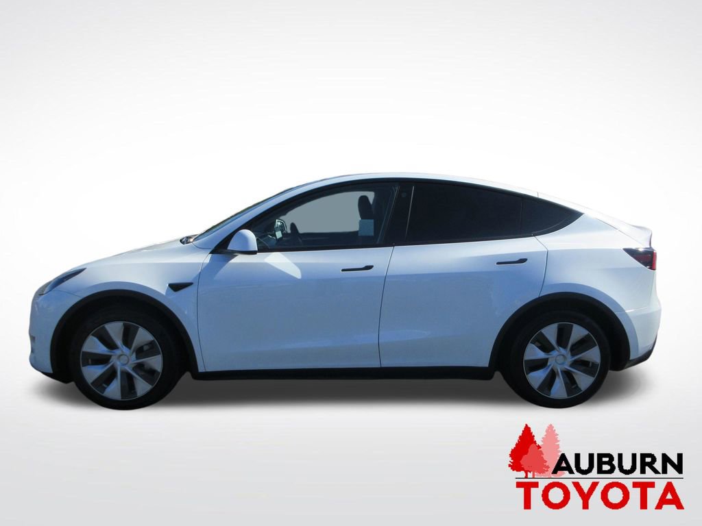 Used 2023 Tesla Model Y Long Range image 3