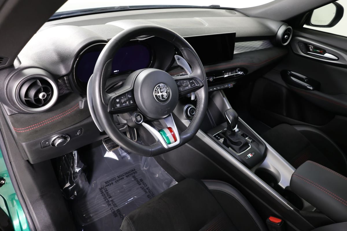 Used 2024 Alfa Romeo Tonale Veloce w/ Active Assist Package AWD/4WD image 22