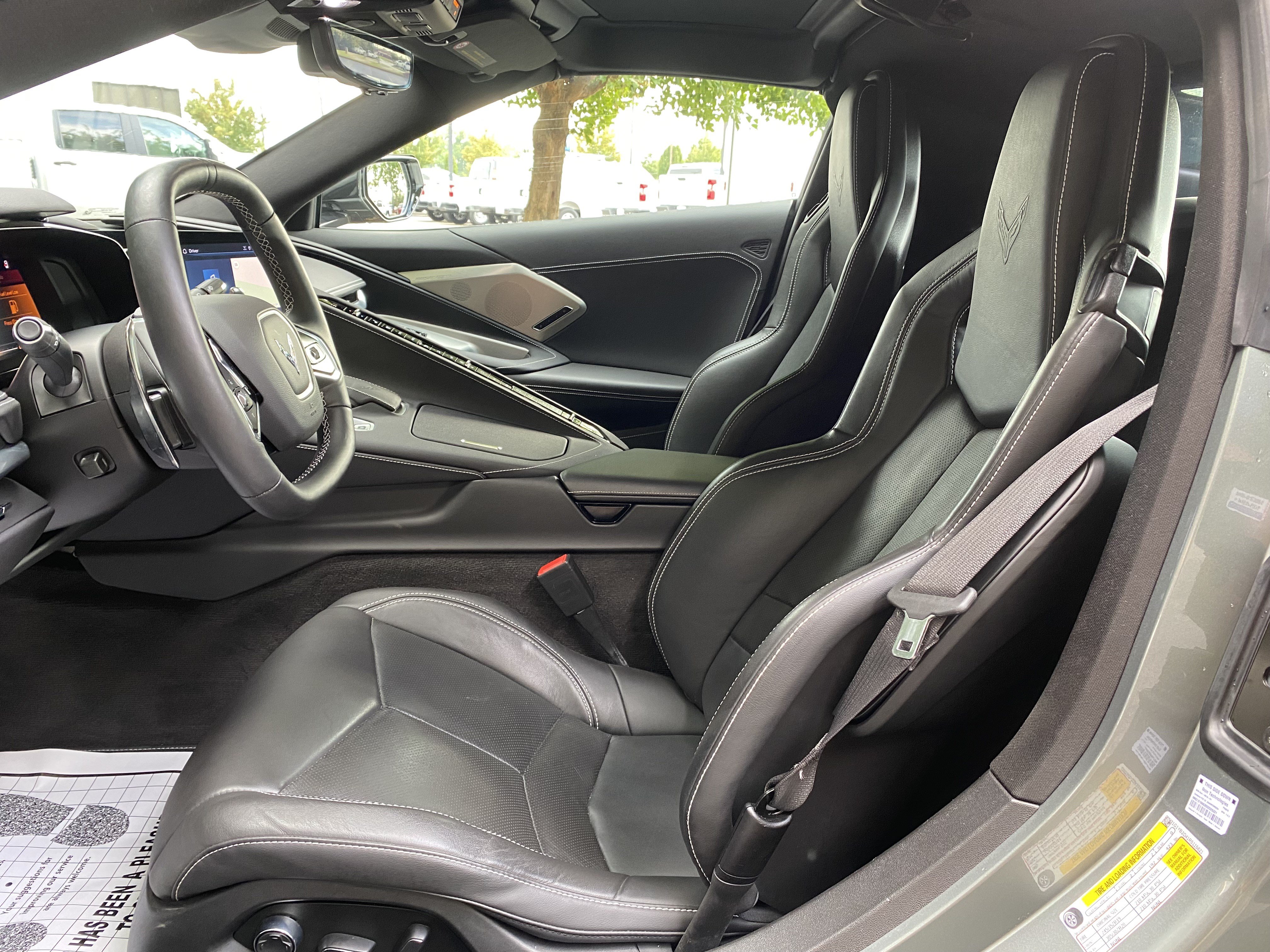 Used 2024 Chevrolet Corvette Stingray Preferred Cpe w/ Battery Protection Package RWD image 17