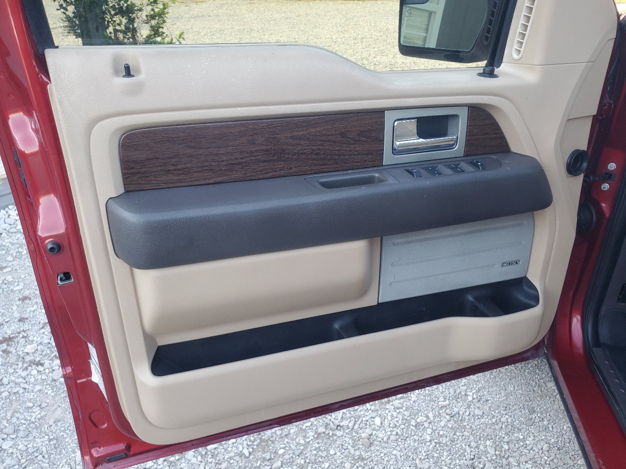 Used 2014 Ford F150 Lariat w/ Equipment Group 502A Luxury image 16