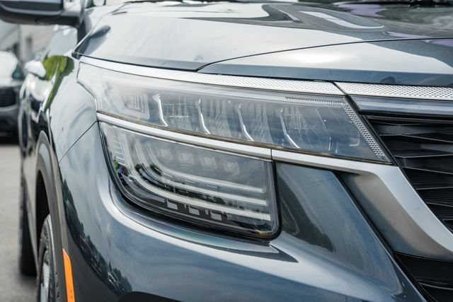 Used 2021 Kia Seltos SX w/ SX Sunroof Package AWD/4WD image 12