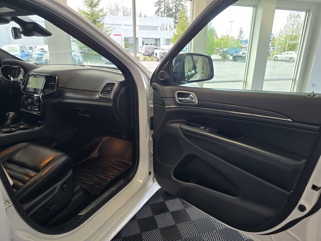 Used 2020 Jeep Grand Cherokee Limited X image 46