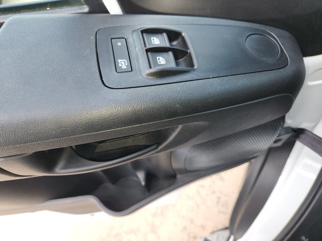 Used 2025 RAM ProMaster 2500 w/ U-Haul Equipment Group FWD image 32