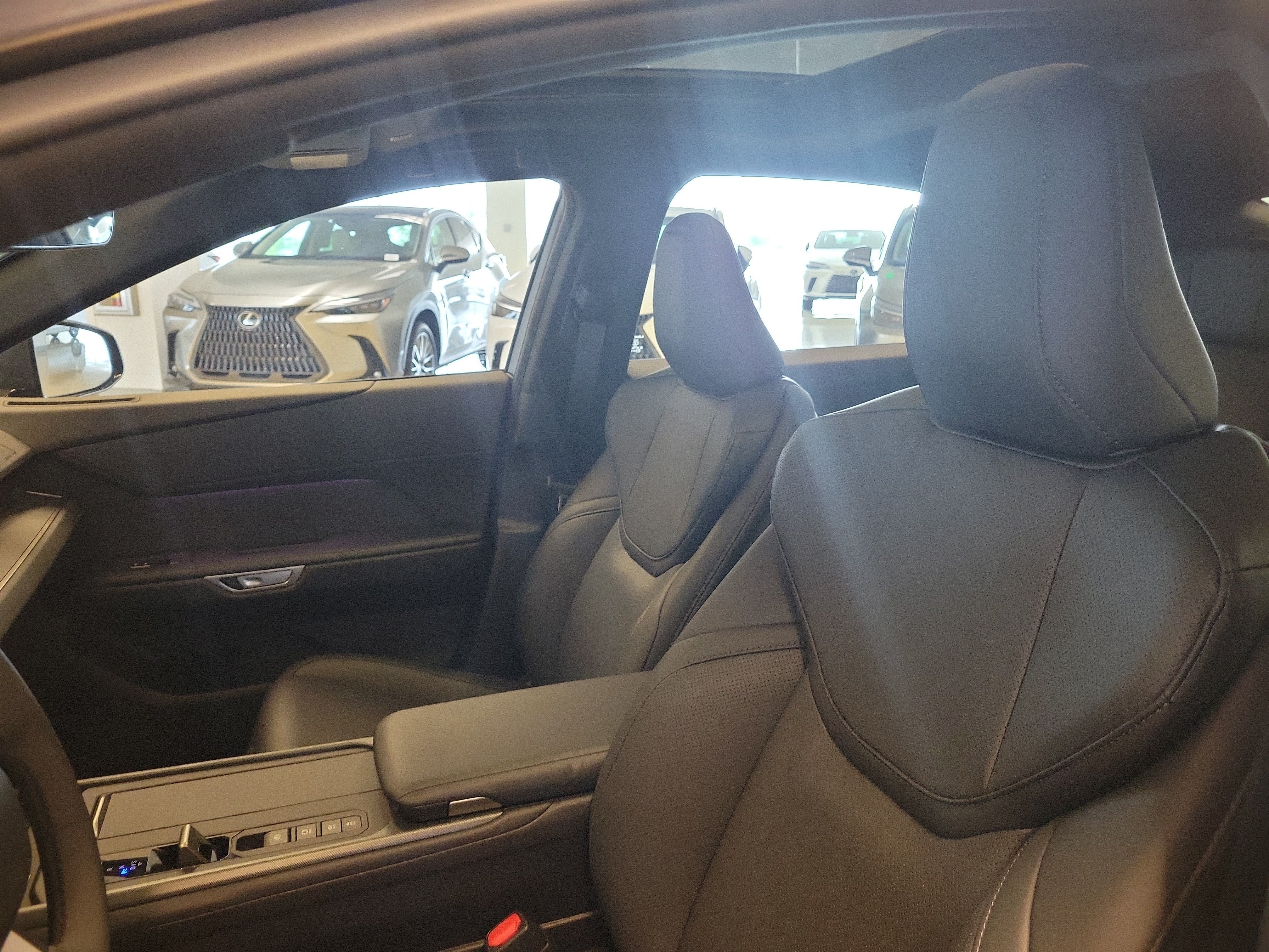 Used 2026 Lexus ES 350h w/ Convenience Package FWD image 22