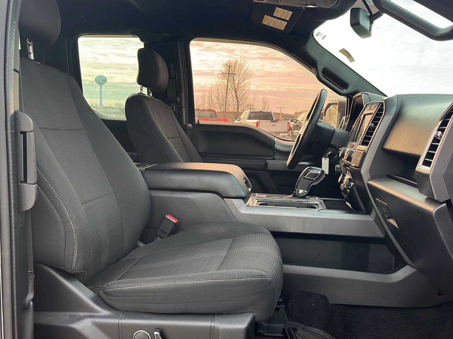 Used 2016 Ford F150 XLT w/ Equipment Group 302A Luxury image 21