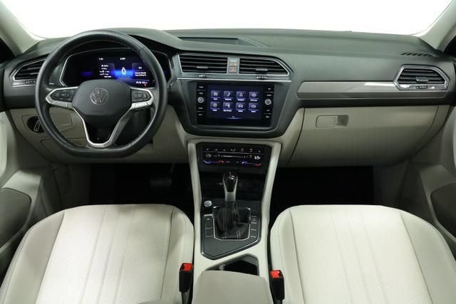 Certified 2023 Volkswagen Tiguan SE FWD image 8