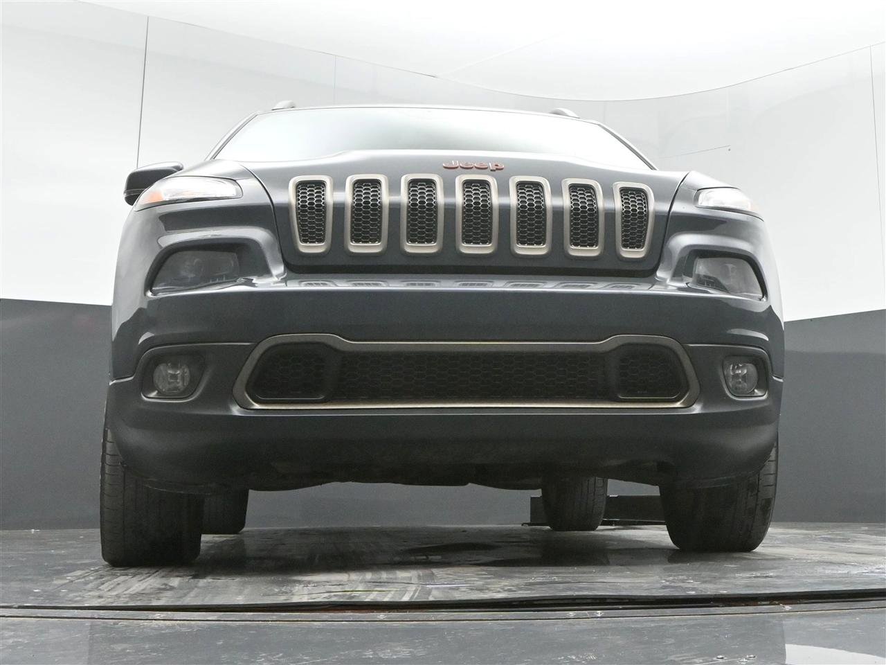 Used 2017 Jeep Cherokee 75th Anniversary image 31