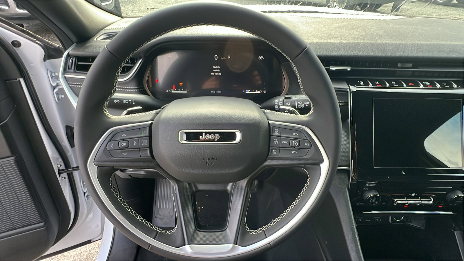 New 2025 Jeep Grand Cherokee Laredo image 23