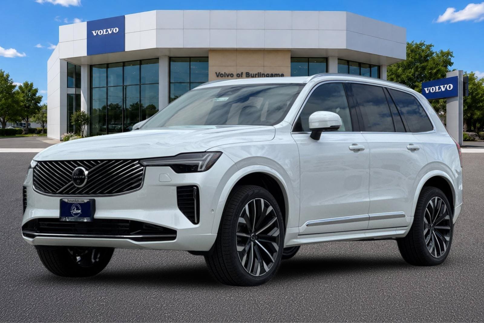 New 2026 Volvo XC90 B5 Plus w/ Protection Package AWD/4WD image 7